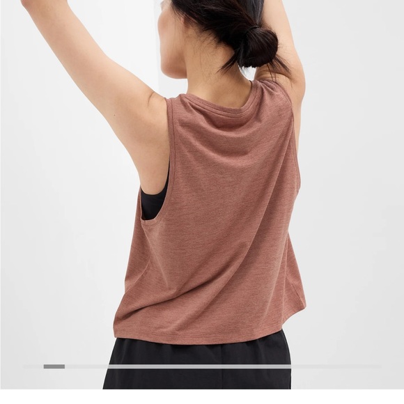 NWT GapFit Brushed Jersey Tank Top Color: Color: mauvey brown SIZE LARGE - Picture 2 of 3